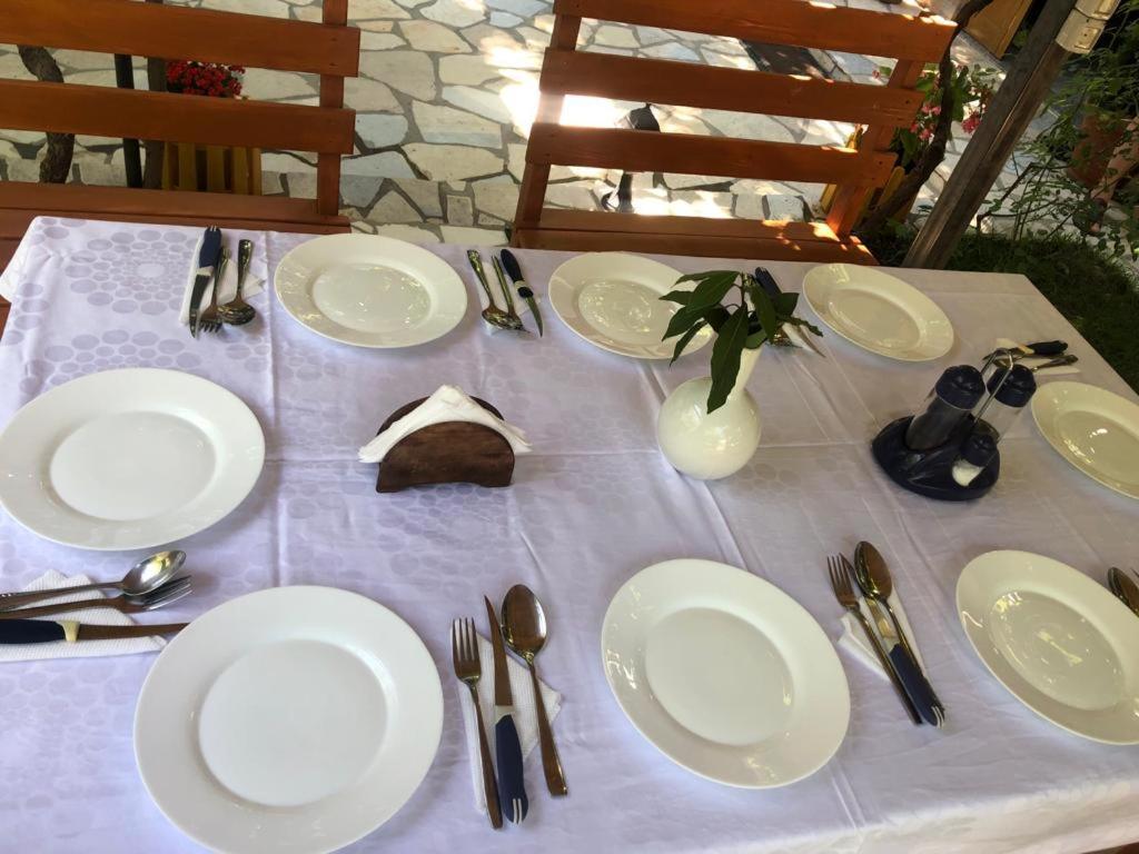 Vila Culli Permet Bagian luar foto