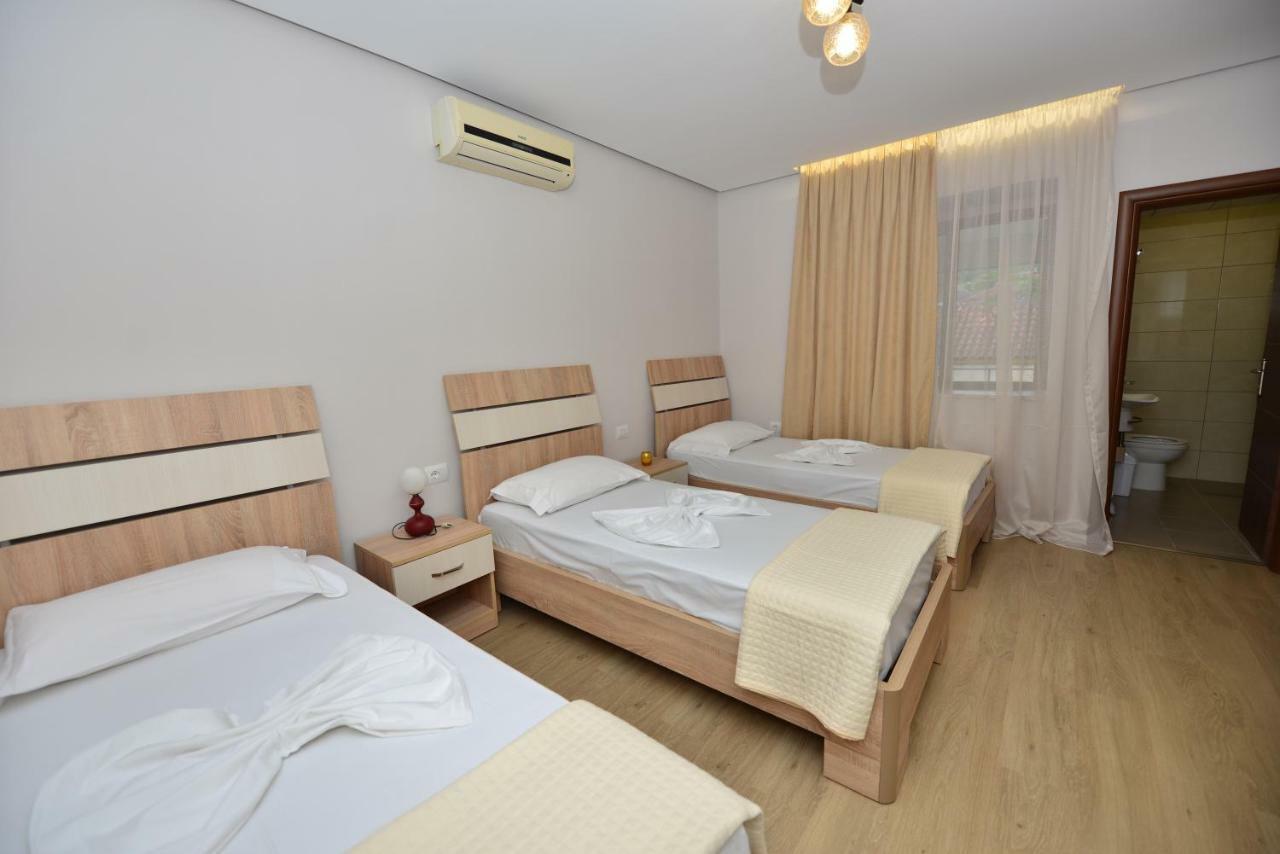 Vila Culli Permet Bagian luar foto