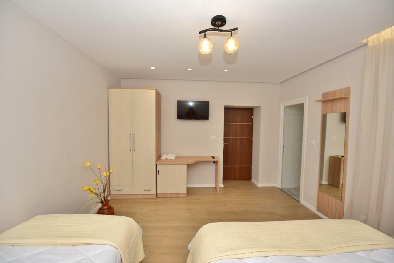 Vila Culli Permet Bagian luar foto